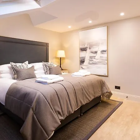 Hotell Lake View Loft *